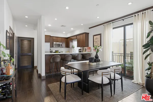 $5,995 | 500 North Orlando Avenue, Unit 104, West Hollywood, CA 90048