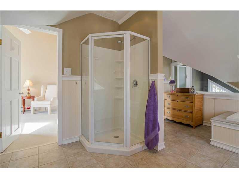 307 Lower Flying Point Road Freeport, ME 04032 - Photo 21 of 35 Master Bath/Spa.