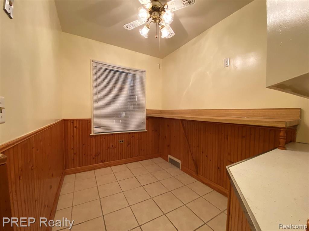14168 Stahelin Road Detroit, MI 48223 - Photo 9 of 22