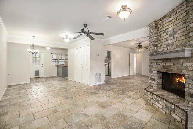 $1,795 | 1526 15th Avenue North, Texas City, TX 77590