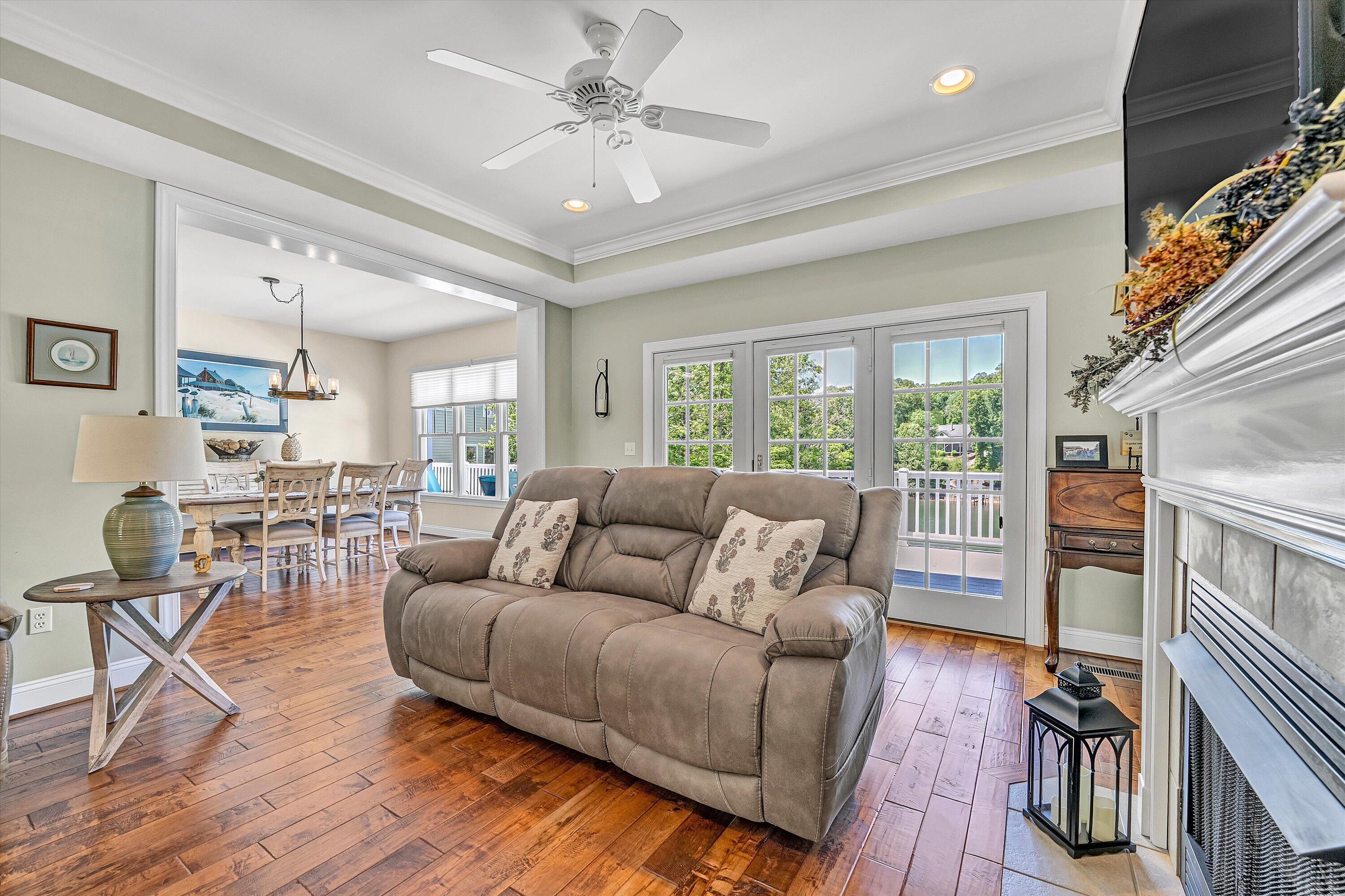 387 Channelview Drive Moneta, VA 24121 - Photo 12 of 64 12-SGP-10
