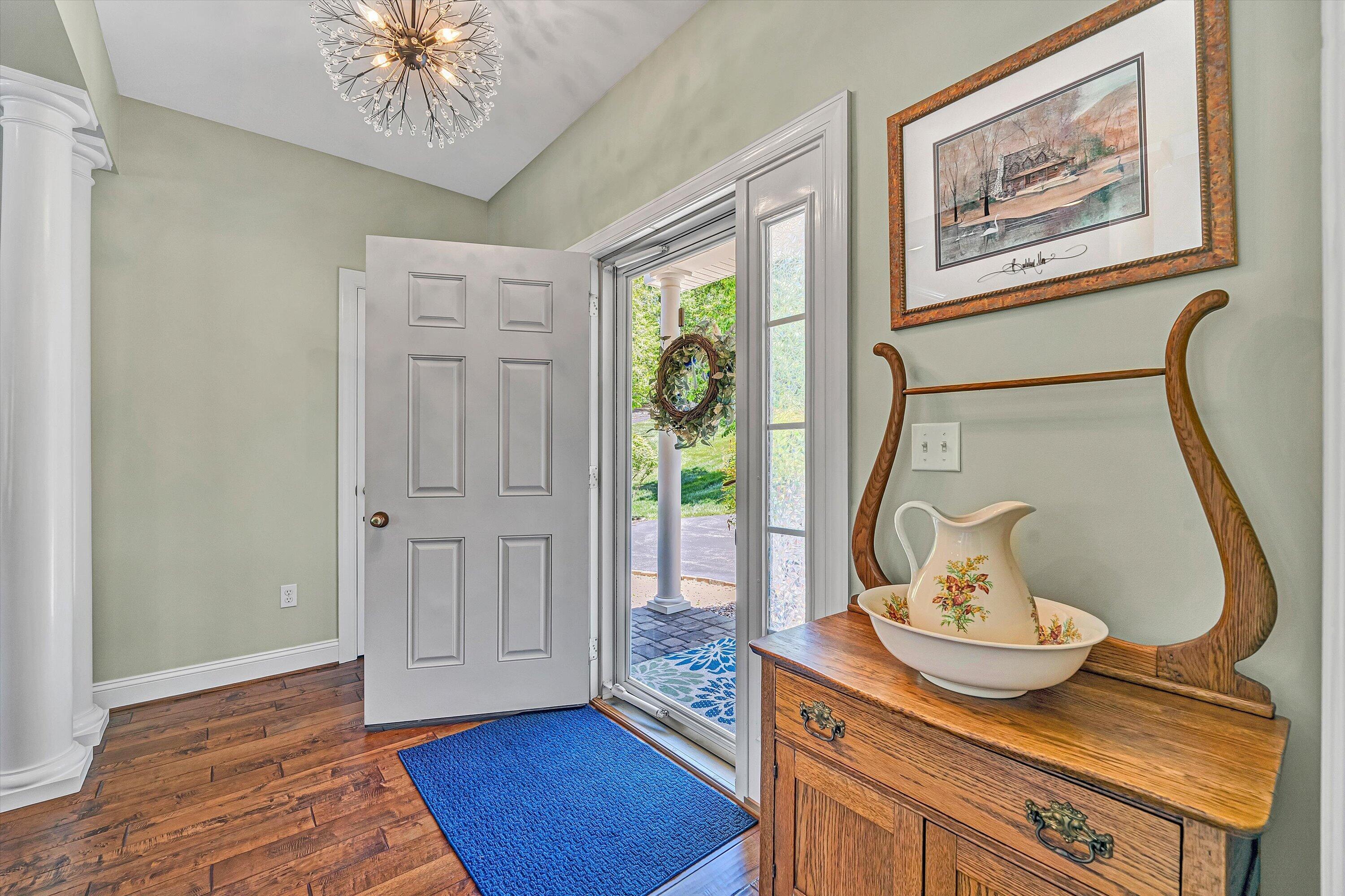 387 Channelview Drive Moneta, VA 24121 - Photo 9 of 64 09-SGP-4