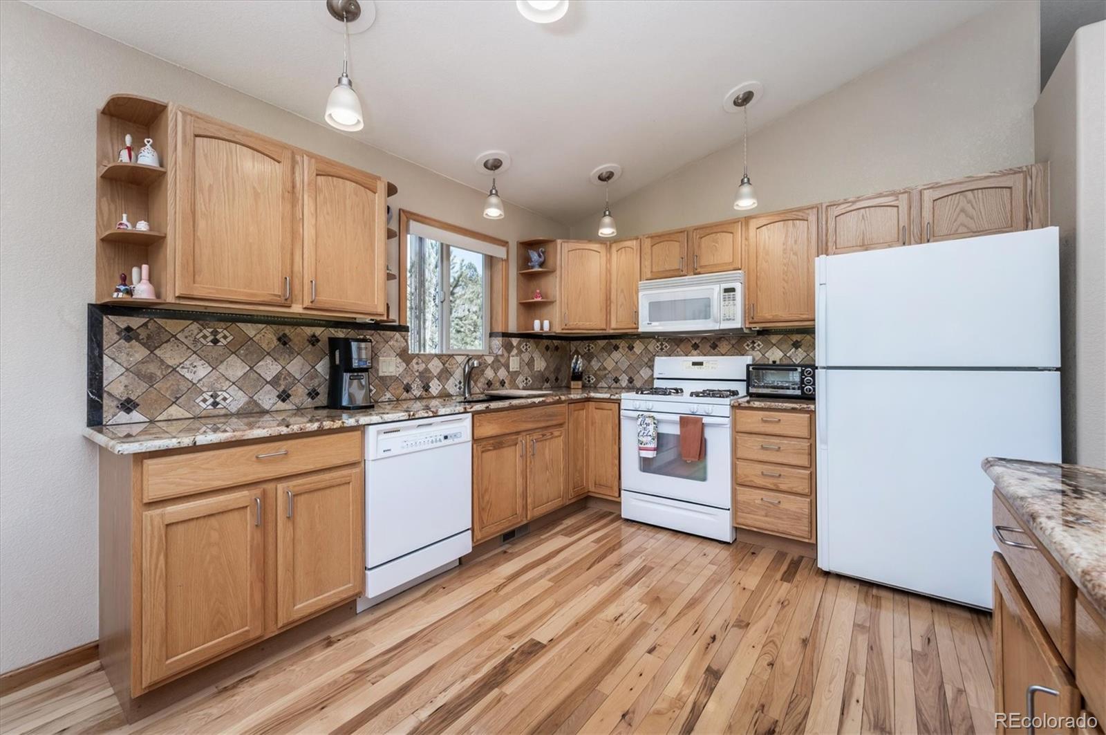 83 El Lobo Lane Bailey, CO 80421 - Photo 10 of 30