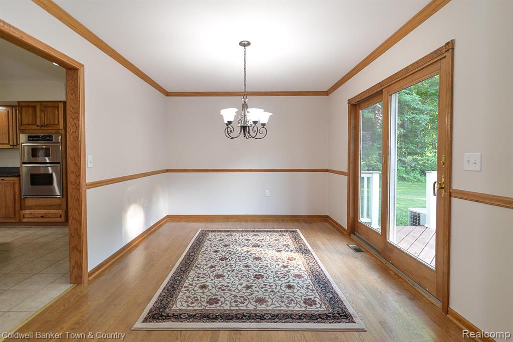 2319 East Coon Lake Road Howell, MI 48843 - Photo 12 of 31