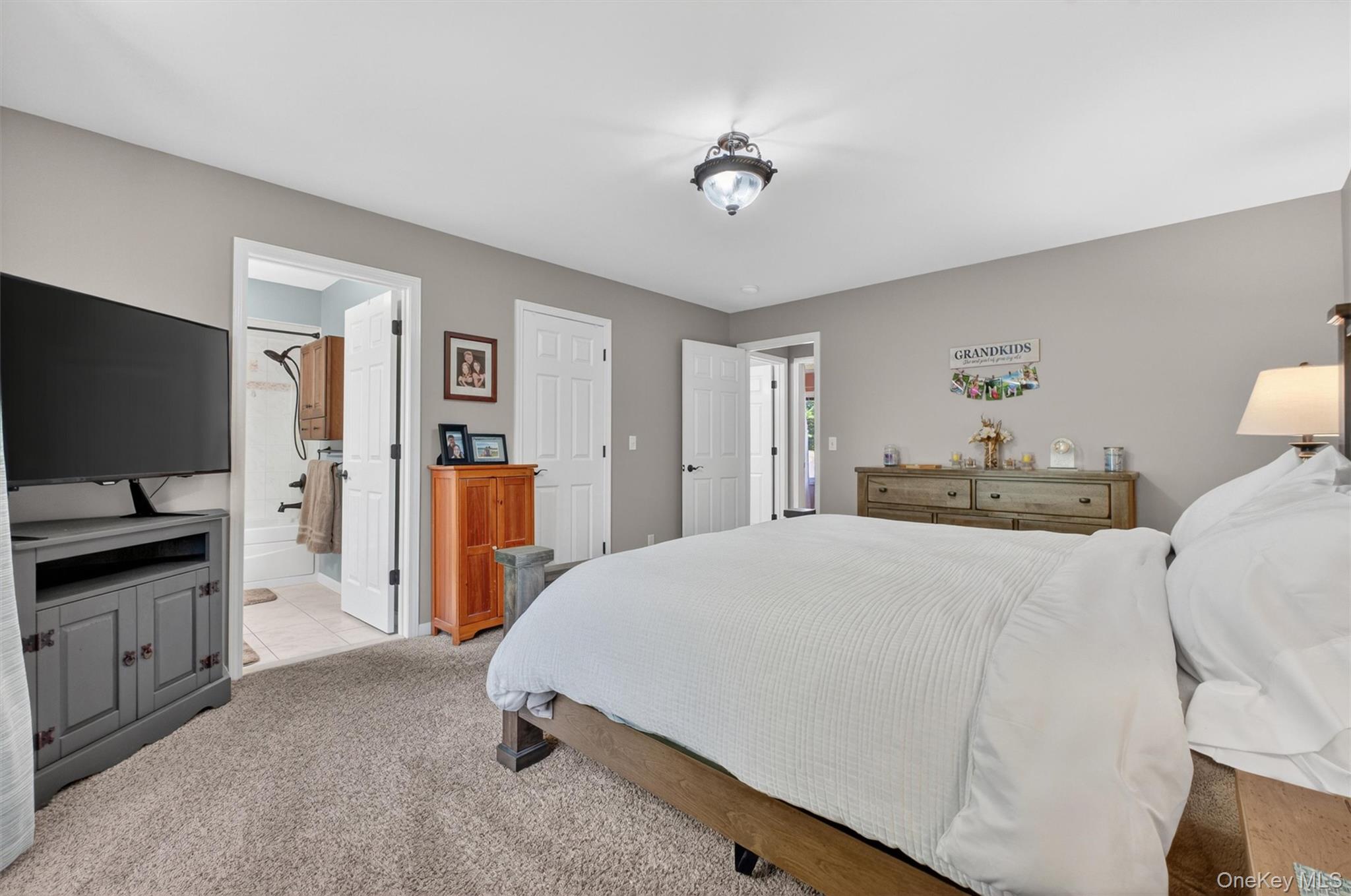 201 Candlestick Hill Road Newburgh, NY 12550 - Photo 17 of 47
