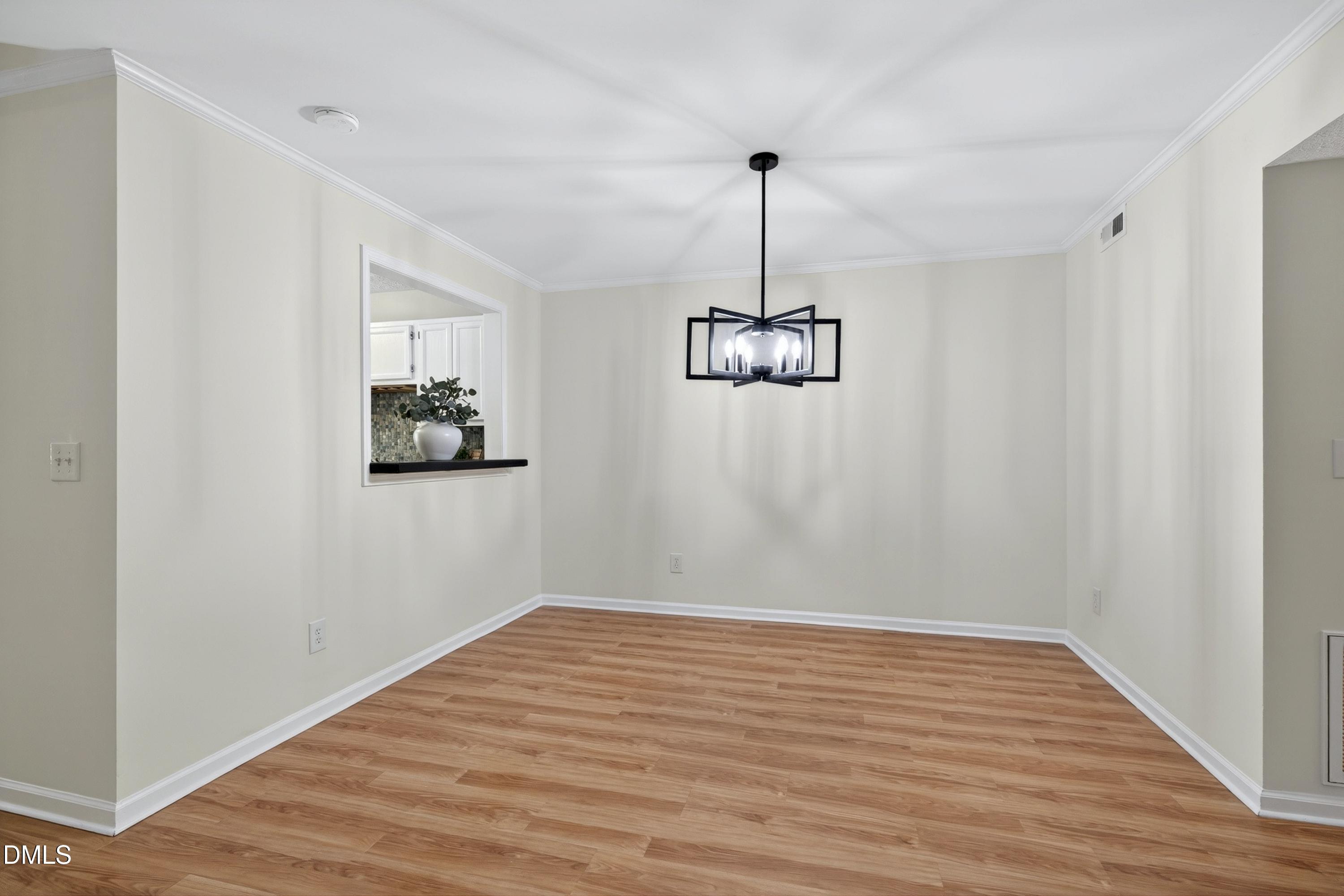 112 Broad Leaf Circle Raleigh, NC 27613 - Photo 10 of 35