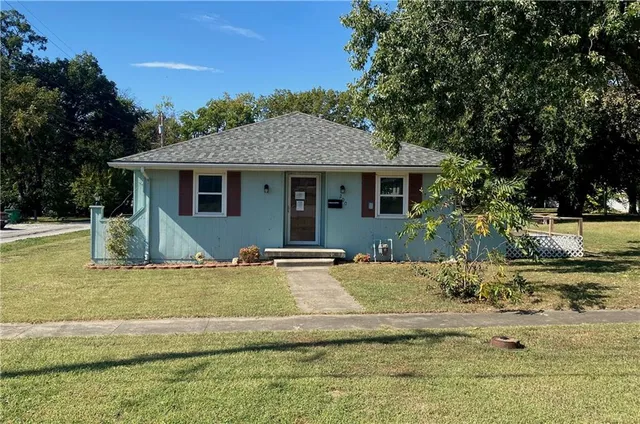 $137,500 | 200 North Fulton Street, Butler, MO 64730