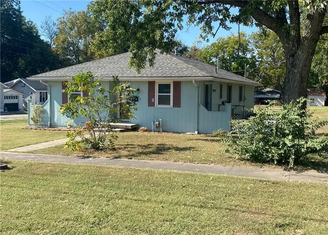 $137,500 | 200 North Fulton Street, Butler, MO 64730