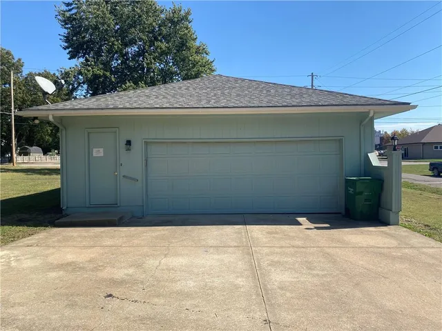$137,500 | 200 North Fulton Street, Butler, MO 64730