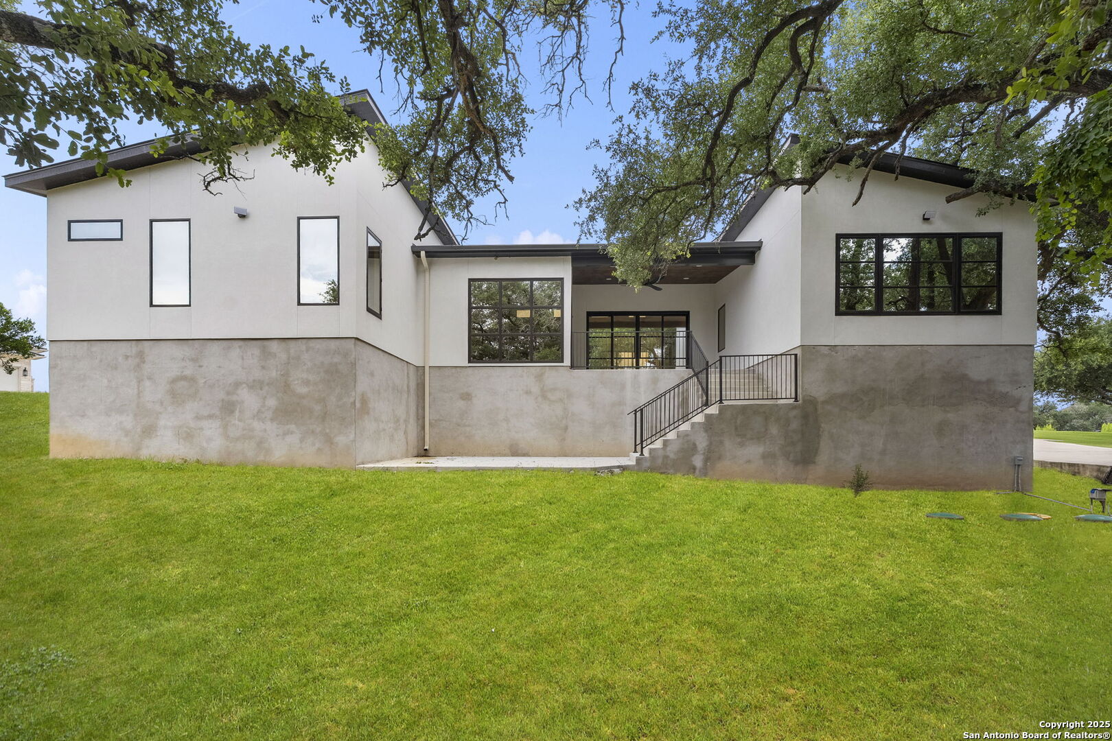 23014 Crafty Ridge San Antonio, TX 78255 - Photo 32 of 35