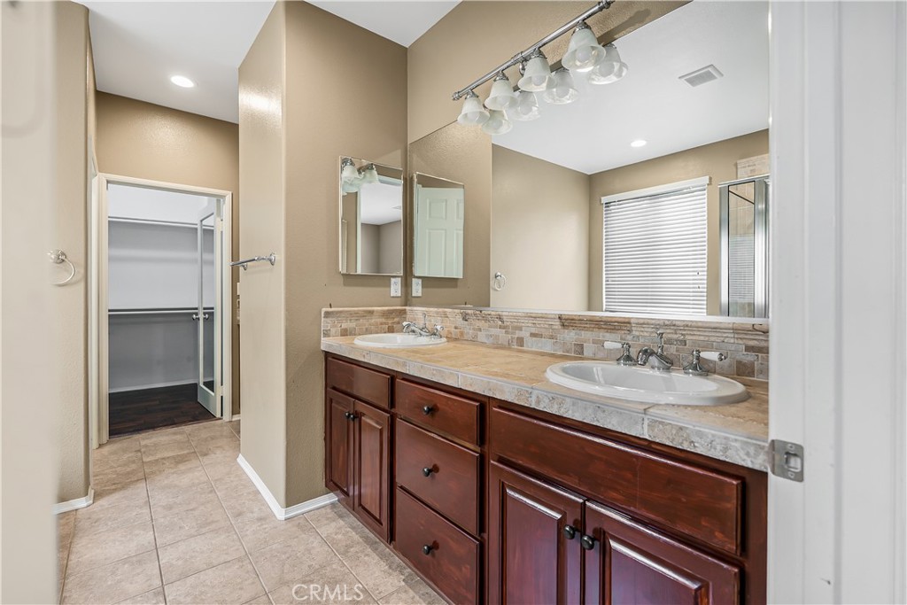 11500 Santini Lane Porter Ranch, CA 91326 - Photo 16 of 39 MASTER BATH VANITY