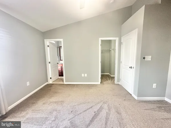 $2,899 | 43158 Whelplehill Terrace, Ashburn, VA 20148