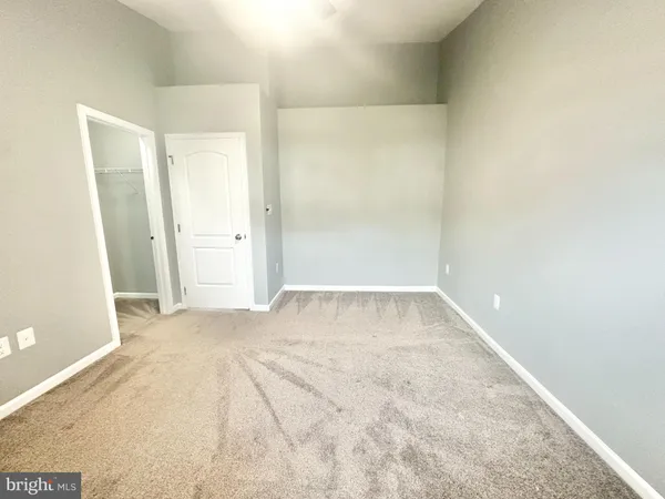 $2,899 | 43158 Whelplehill Terrace, Ashburn, VA 20148