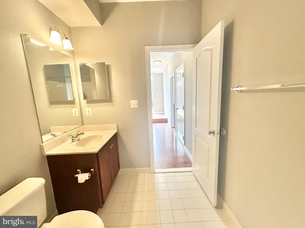 $2,899 | 43158 Whelplehill Terrace, Ashburn, VA 20148