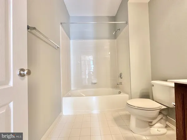 $2,899 | 43158 Whelplehill Terrace, Ashburn, VA 20148