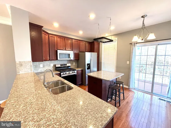 $2,899 | 43158 Whelplehill Terrace, Ashburn, VA 20148