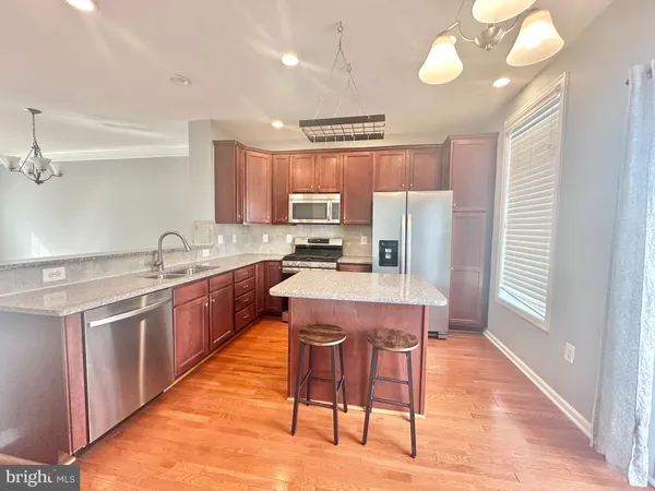 $2,899 | 43158 Whelplehill Terrace, Ashburn, VA 20148