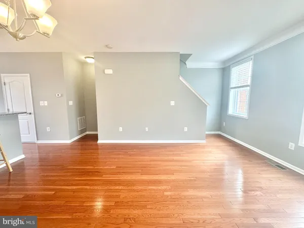 $2,899 | 43158 Whelplehill Terrace, Ashburn, VA 20148