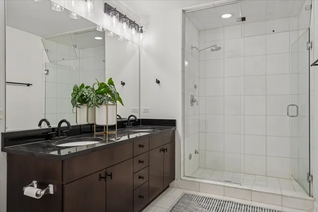 $475,000 | 3125 West Fullerton Avenue, Unit 419, Chicago, IL 60647