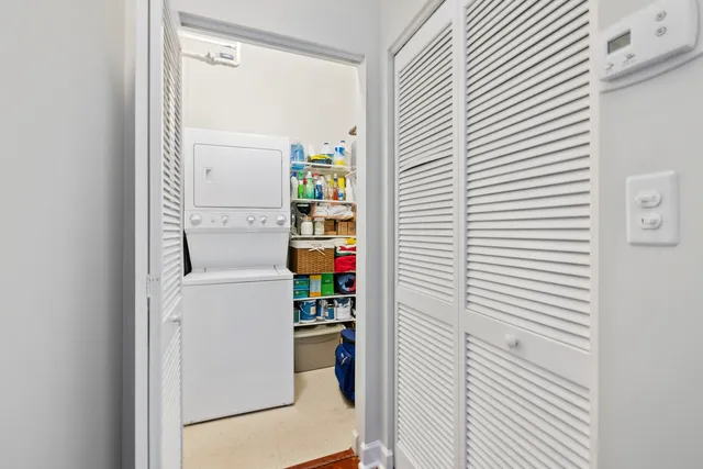 $475,000 | 3125 West Fullerton Avenue, Unit 419, Chicago, IL 60647