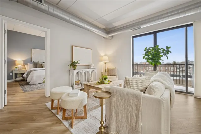 $475,000 | 3125 West Fullerton Avenue, Unit 419, Chicago, IL 60647