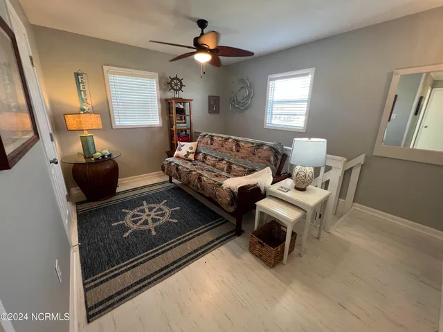 $2,800 | 6018 6th Street, Surf City, NC 28445