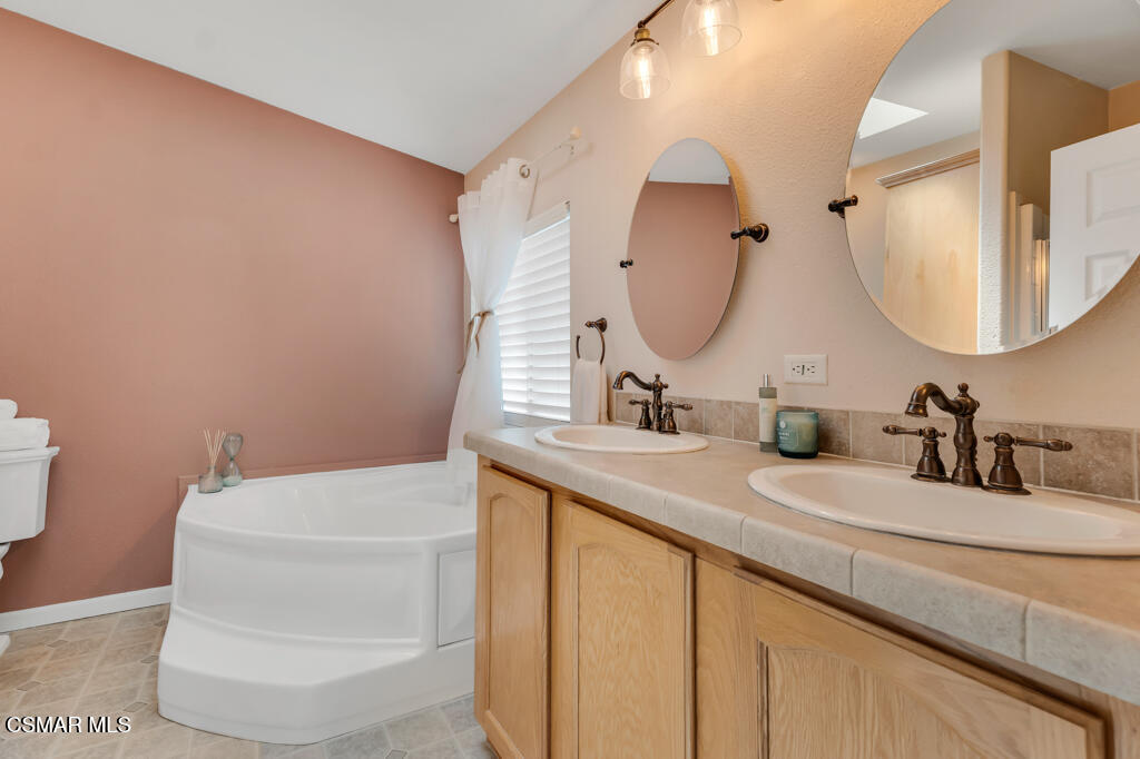 1550 Rory Lane, Unit 234 Simi Valley, CA 93063 - Photo 18 of 45 1550 Rory Lane #234 BATHROOM (0)