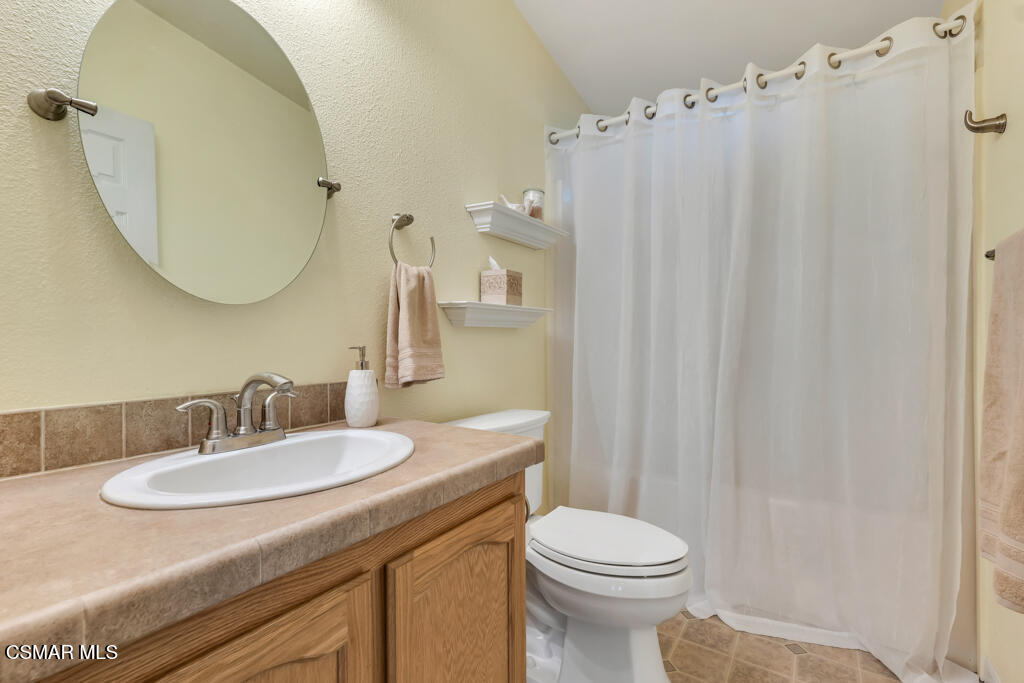 1550 Rory Lane, Unit 234 Simi Valley, CA 93063 - Photo 26 of 45 1550 Rory Lane #234 BATHROOM (2)
