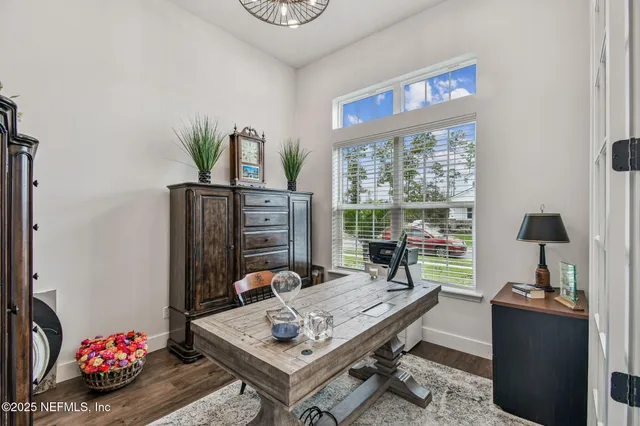 a en suite bathroom with a toilet