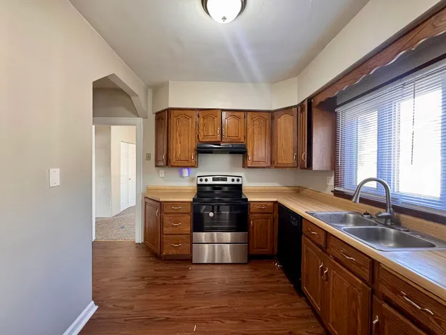 $180,000 | 103 Highland Street, Calumet City, IL 60409