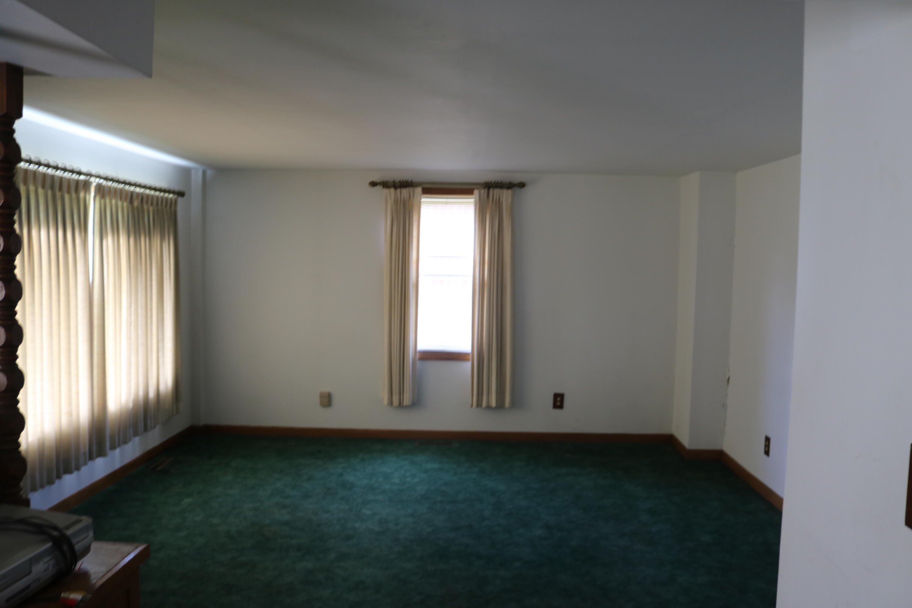 N562 Hancock Road Emmet, WI 53098 - Photo 10 of 28 Living Rm