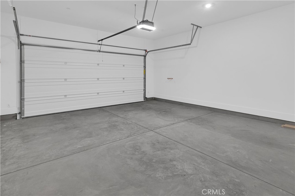 1336 Cava Road Paso Robles, CA 93446 - Photo 15 of 16 a view of a garage