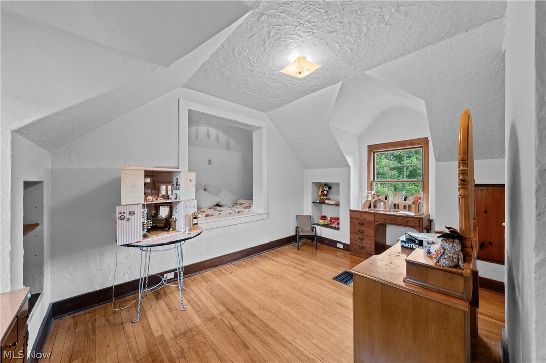 5227 Som Center Road Solon, OH 44139 - Photo 24 of 48
