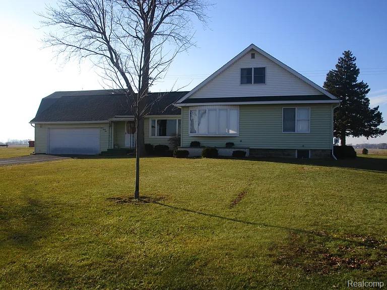 1829 North Ringle Road Fairgrove, MI 48733 - Photo 1 of 3