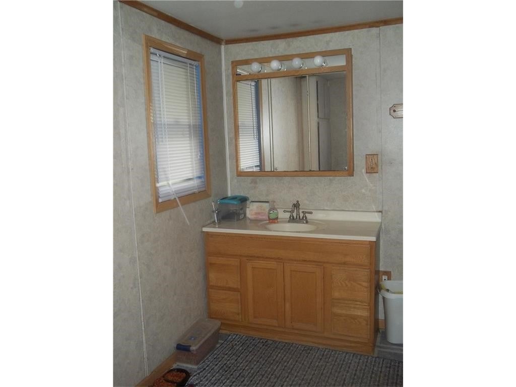 435 Willow Street Bennett, IA 52721 - Photo 16 of 19 Gallery Image 16