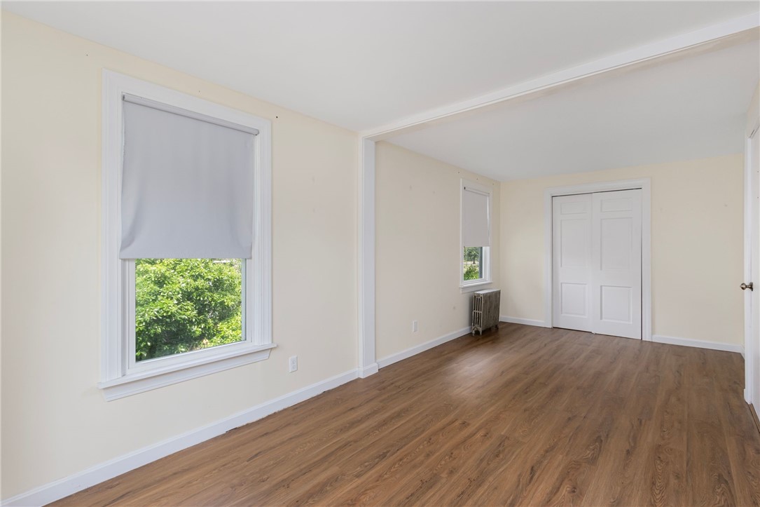 37 Reservoir Road Middletown, RI 02842 - Photo 17 of 39 1st Floor Bedroom