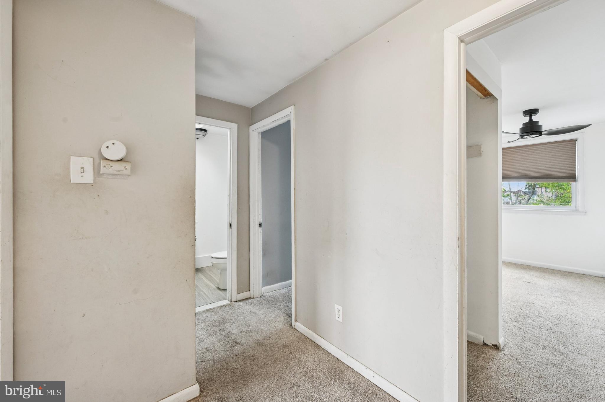 952 Grant Road Folcroft, PA 19032 - Photo 11 of 19 a view of a hallway with closet