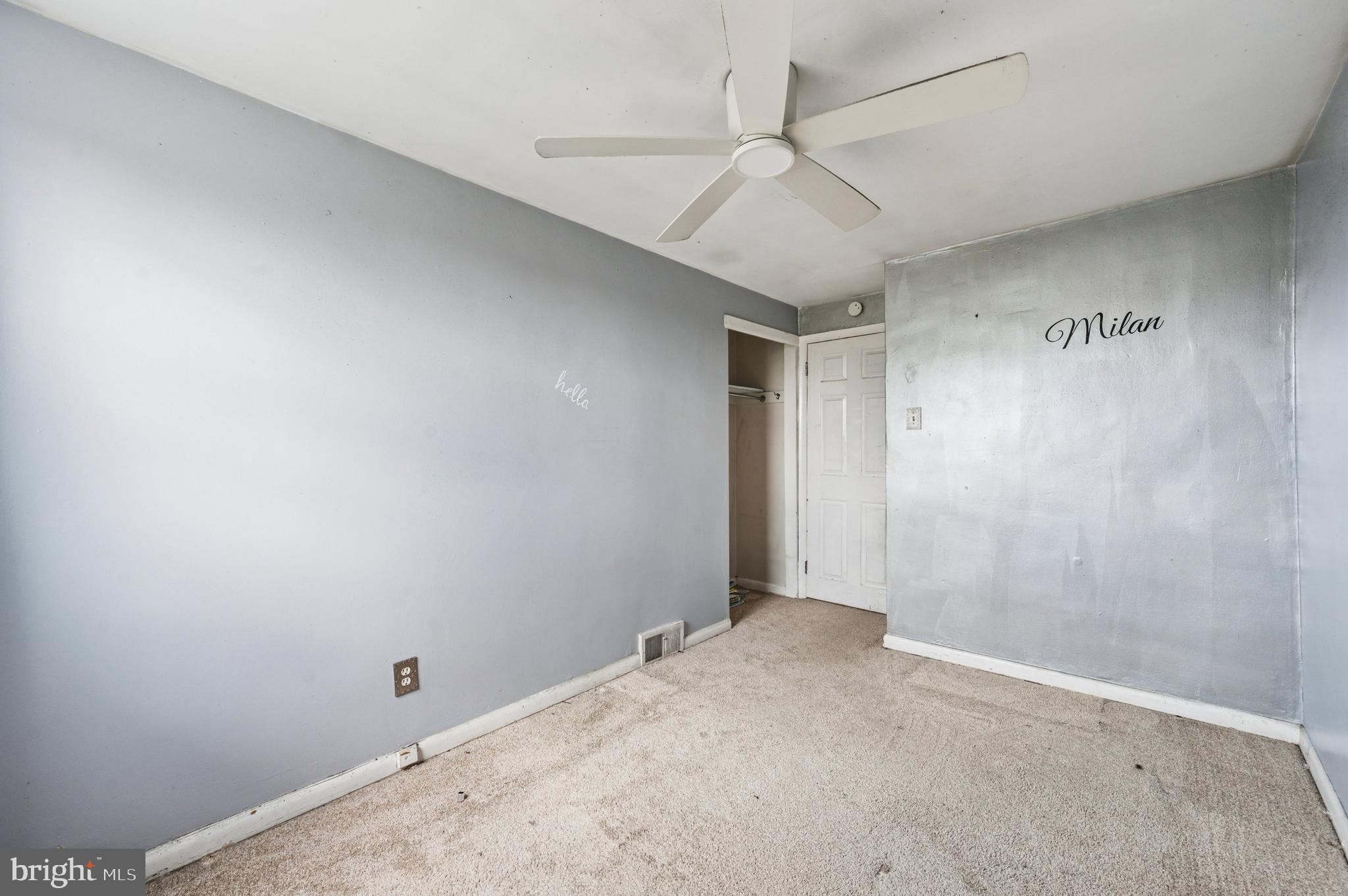 952 Grant Road Folcroft, PA 19032 - Photo 16 of 19 an empty room with a fan & a window