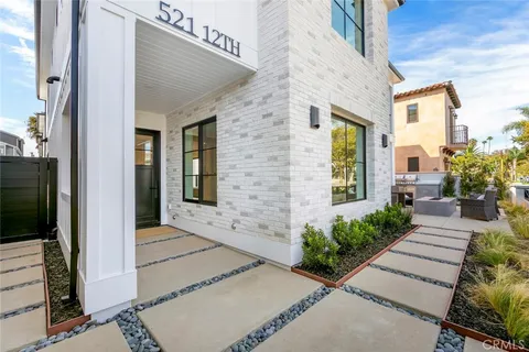 $6,795,000 | 521 12th Street, Huntington Beach, CA 92648