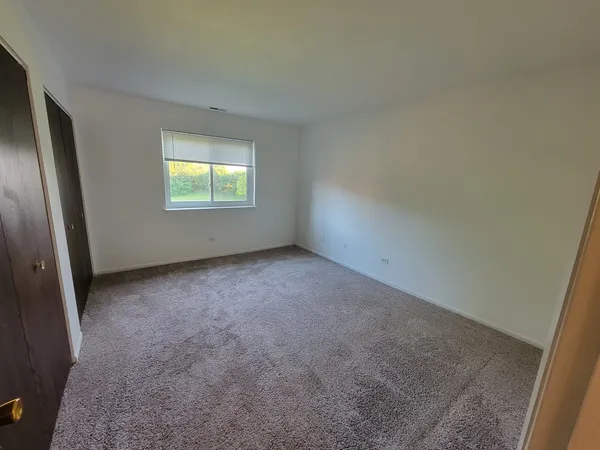 $1,575 | 1018 Castilian Court, Unit 309, Glenview, IL 60025