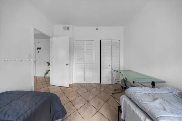 $295,000 | 1255 Pennsylvania Avenue, Unit 307, Miami Beach, FL 33139