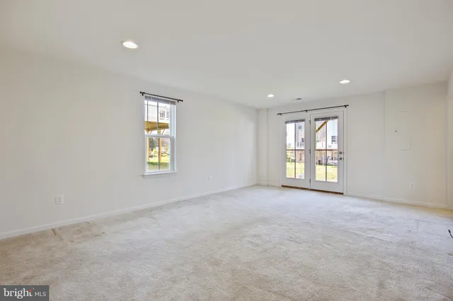 $3,150 | 10786 Hinton Way, Manassas, VA 20112