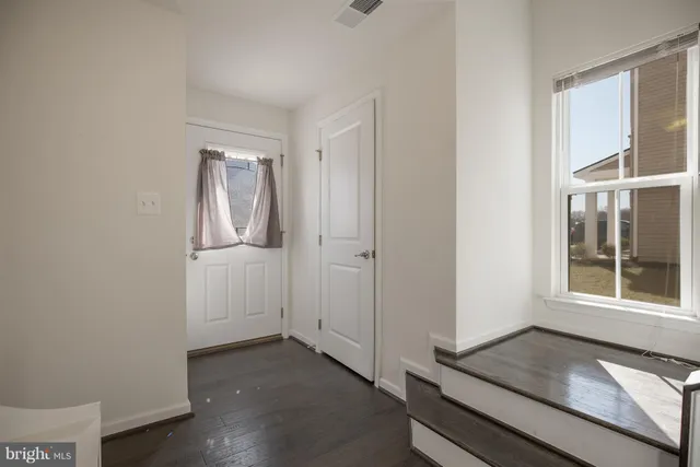 $3,150 | 10786 Hinton Way, Manassas, VA 20112