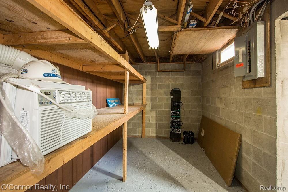 195 Wadhams Road St. Clair, MI 48079 - Photo 28 of 41 DSC_9943.jpg