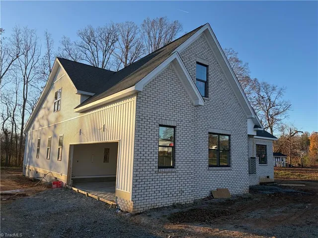 $535,000 | 366 Lenalan Drive, Lexington, NC 27295