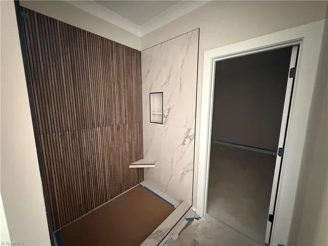 $535,000 | 366 Lenalan Drive, Lexington, NC 27295