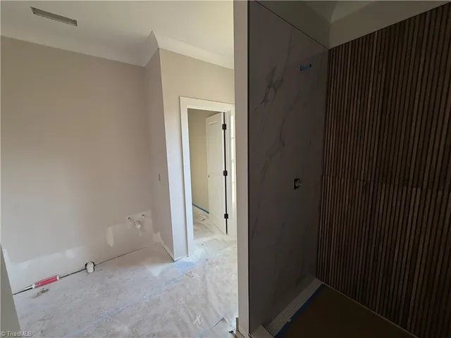 $535,000 | 366 Lenalan Drive, Lexington, NC 27295