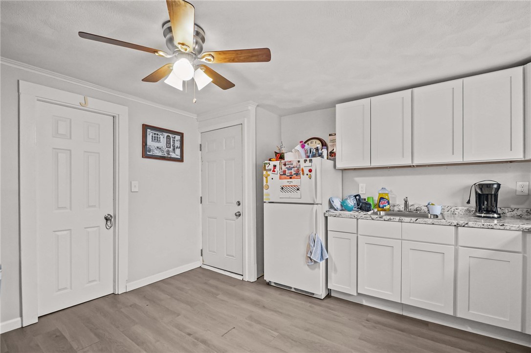 35 Laurel Street Pawtucket, RI 02860 - Photo 18 of 28