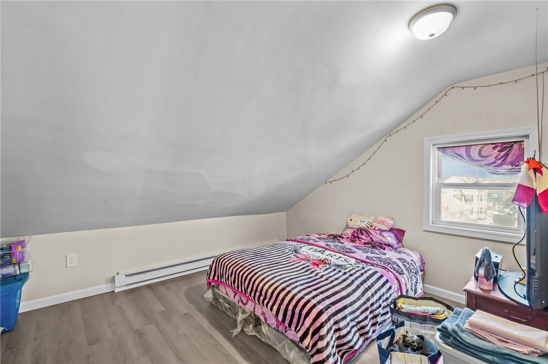 35 Laurel Street Pawtucket, RI 02860 - Photo 21 of 28