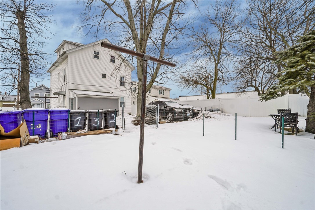 35 Laurel Street Pawtucket, RI 02860 - Photo 26 of 28